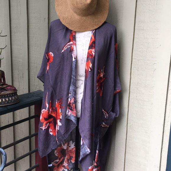 New! Gray Floral Kimono - Picture 2 of 6
